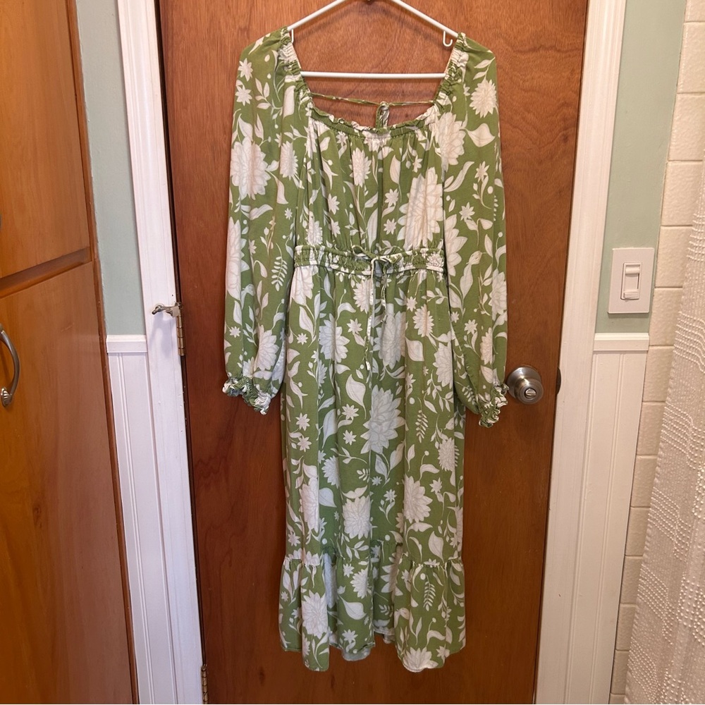 Ava & Viv Women's Floral Midi Dress Size 1X Green & White Hawaiian Print
